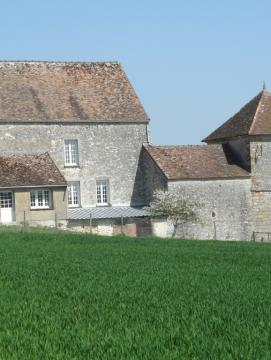 Ferme à Montigny-Lencoup